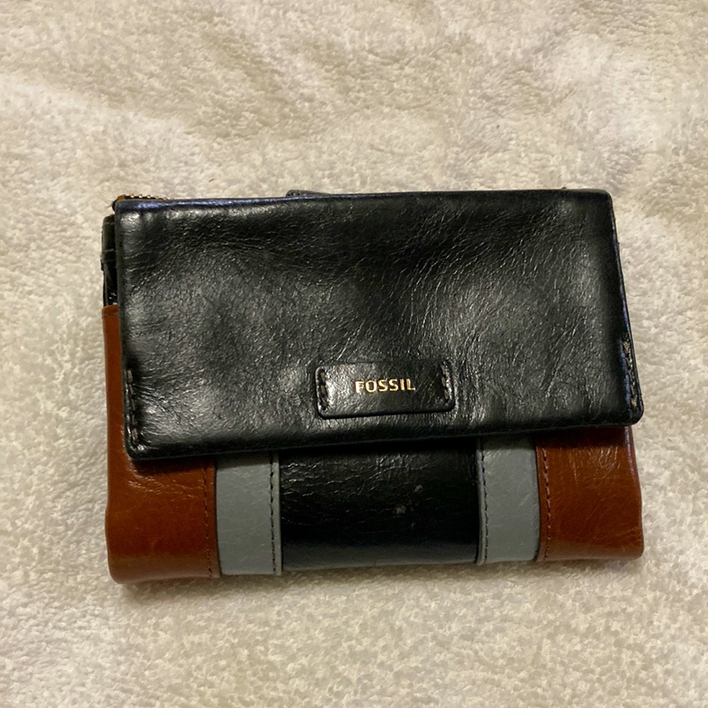 Fossil wallet
